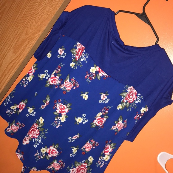 Blouse Shirt - Picture 3 of 3